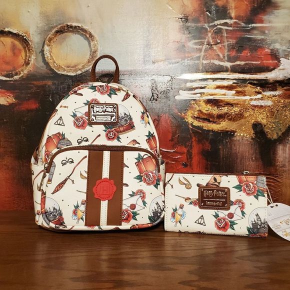 Loungefly harrypotter backpack and wallet set main image 7